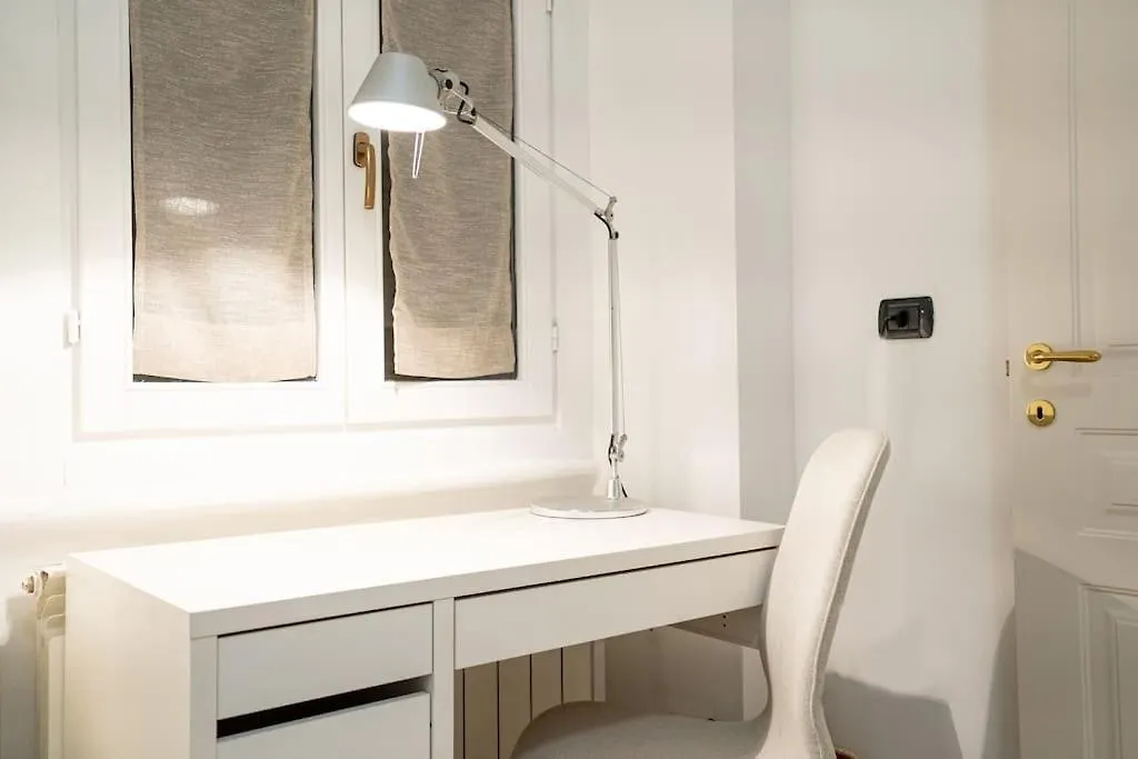 Bilocale Nel Cuore Di Moscova Milan Apartment